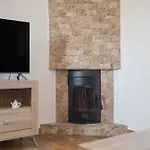Casa Lunares * كونيل ذي لا فرونتيرا